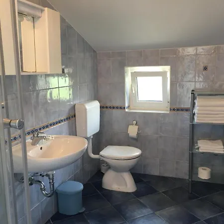 Mikelic アパート *