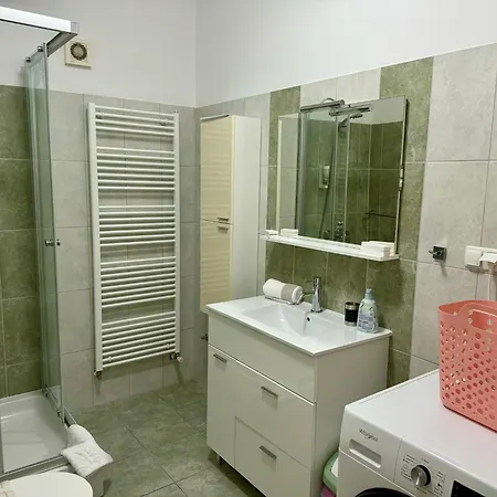 Mikelic アパート *