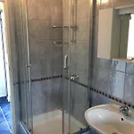 Mikelic * Kampor