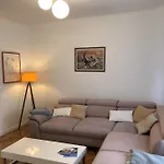Mikelic * Kampor
