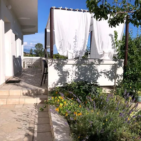 Mikelic Apartamento Kampor