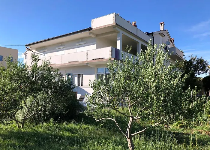 Apartament Mikelic *