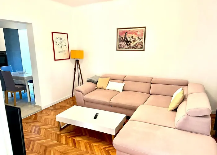 Mikelic Apartament